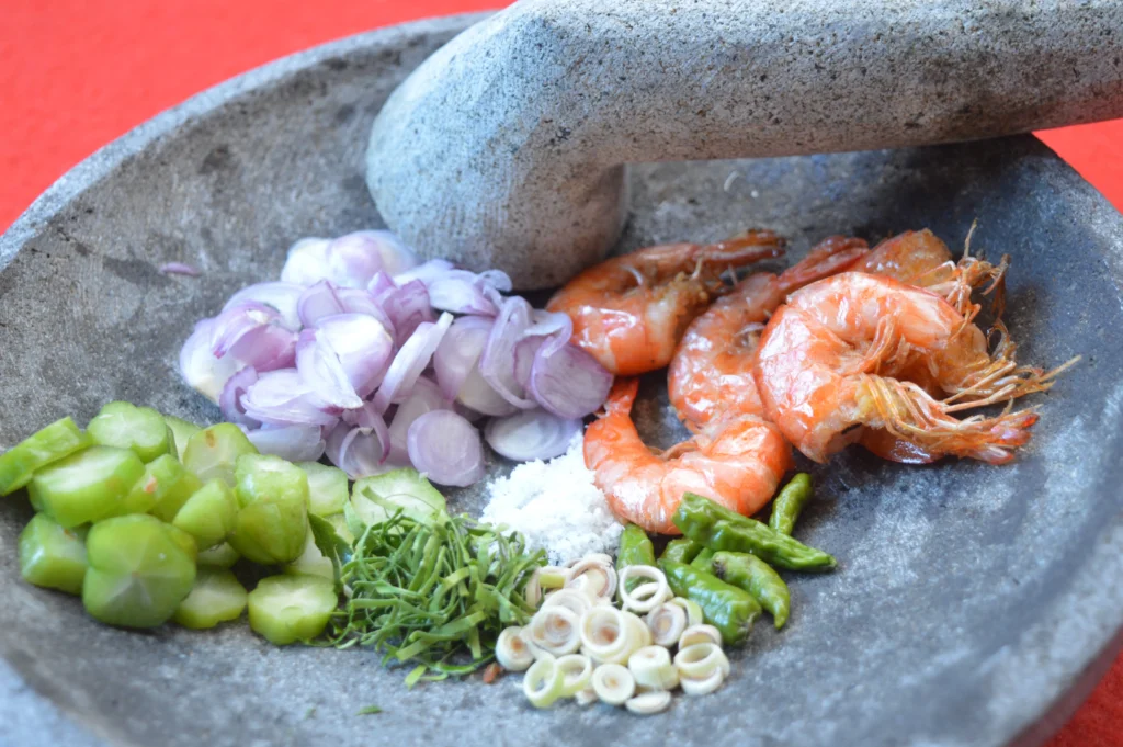 Delicious crispy Bang Bang shrimp served with a creamy sauce