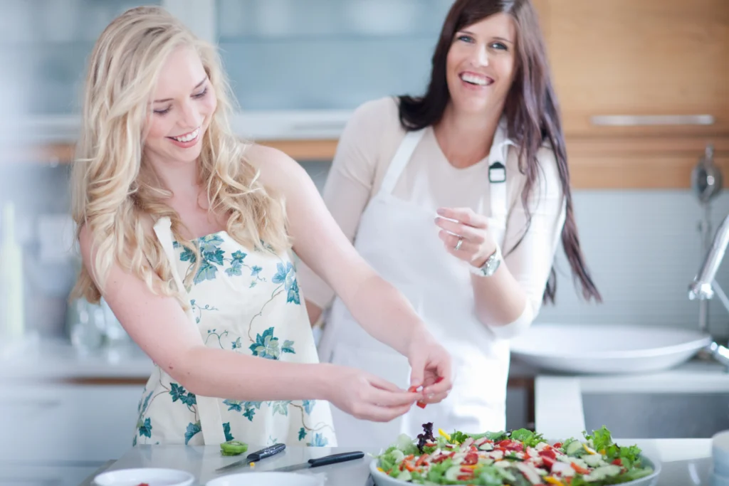 The Most Addictive BLT Caesar Pasta Salad Recipe – Creamy, Crispy & Irresistible
