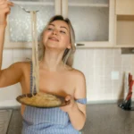 Authentic Spaghetti Cacio e Pepe Recipe with Pecorino Romano cheese and black pepper